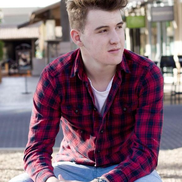 Meet your Posher, Jared - Picture 1 of 1